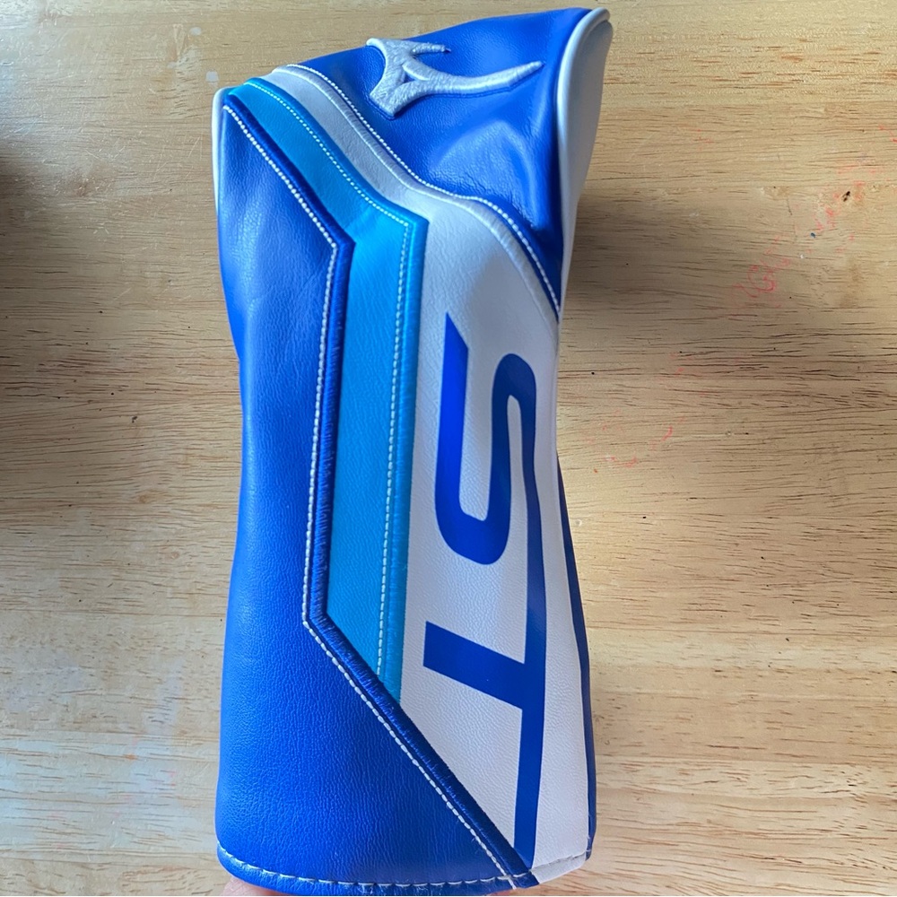Mizuno Blue White and Light Blue Golf Driver Headcover